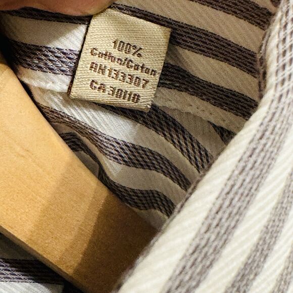 Tommy Bahama Men’s Button Up Shirt Size 15-1/2 32-33 Striped Pattern 100% Cotton - Picture 4 of 5